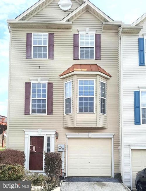 7546 Stephen Dr, HARRISBURG, PA, 17111-5060 | Card Image
