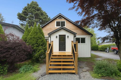 20831 River Rd, Maple Ridge, BC, V2X1Z8 | Card Image