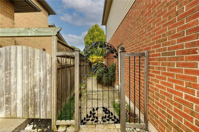 24 Jeanette Ave, House other with 4 bedrooms, 3 bathrooms and 4 parking in Grimsby ON | Image 33