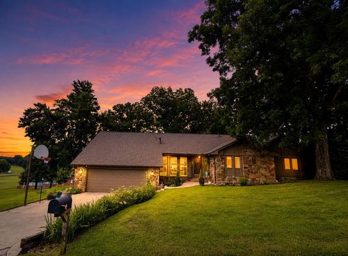 209 Walnut Cir, Grove, OK, 74344-2613 | Card Image