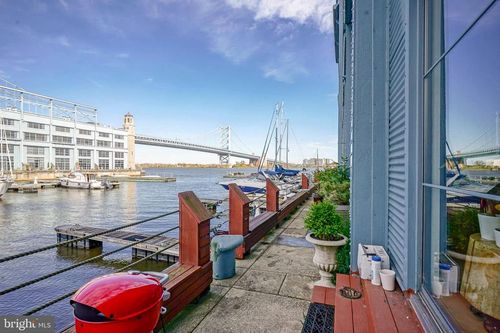 apt-111-3 N Columbus Blvd, PHILADELPHIA, PA, 19106-1405 | Card Image