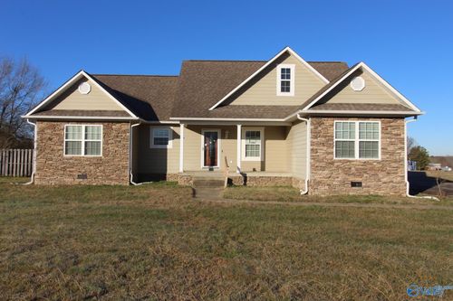 6381 Blue Pond Blvd E, Fort Payne, AL, 35968-6425 | Card Image