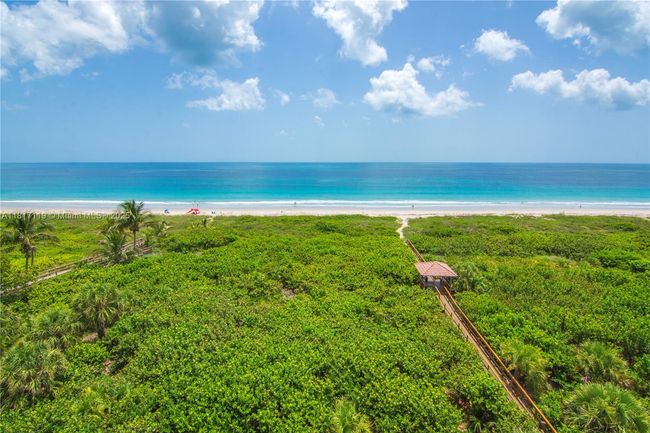 APT-7C - 3000 N Highway A1a, Condo with 3 bedrooms, 3 bathrooms and null parking in Hutchinson Island FL | Image 9