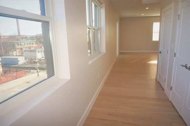 APT-6 - 99 Moody St, Condo with 2 bedrooms, 2 bathrooms and 1 parking in Waltham MA | Image 25