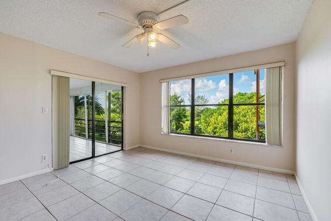 APT-319 - 2316 S Cypress Bend Dr, Condo with 2 bedrooms, 2 bathrooms and null parking in Pompano Beach FL | Image 4