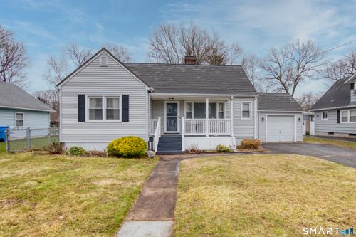 45 Doane St, Manchester, CT, 06042-3202 | Card Image