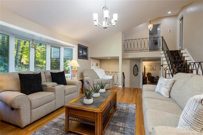 7 Red Oak Ln, House other with 4 bedrooms, 3 bathrooms and null parking in Norwalk CT | Image 6