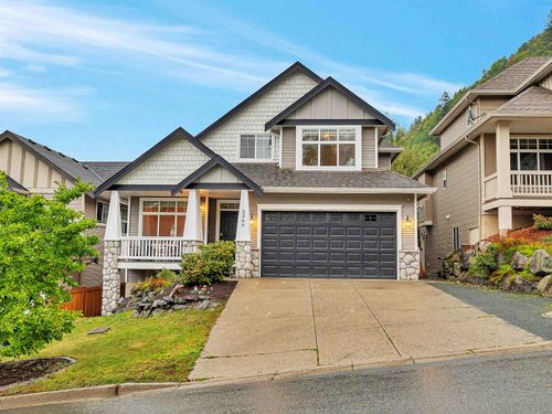 5566 Thom Creek Dr, Chilliwack, BC, V2R5Z6 | Card Image
