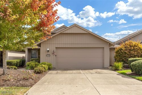 12385 Corinth Ct, Strongsville, OH, 44149-3244 | Card Image