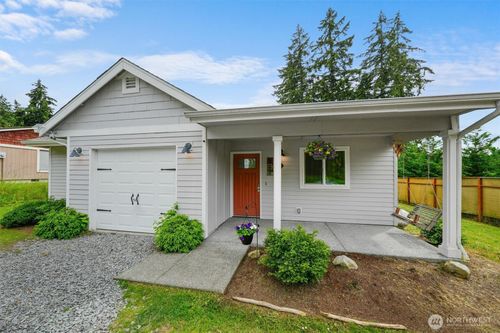 9120 Johnson Rd, Anderson Island, WA, 98303-9658 | Card Image