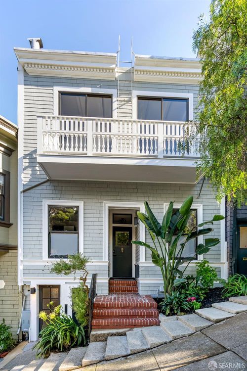 1023 Broadway, San Francisco, CA, 94133-4205 | Card Image