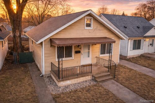 1553 Silman St, Ferndale, MI, 48220-2615 | Card Image