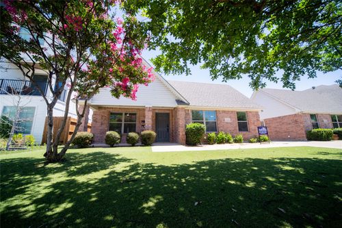 3233 S University Dr, Fort Worth, TX, 76109-2239 | Card Image