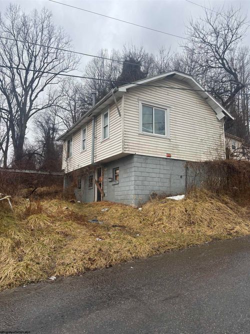 104 Howard St, Fairmont, WV, 26554 | Card Image