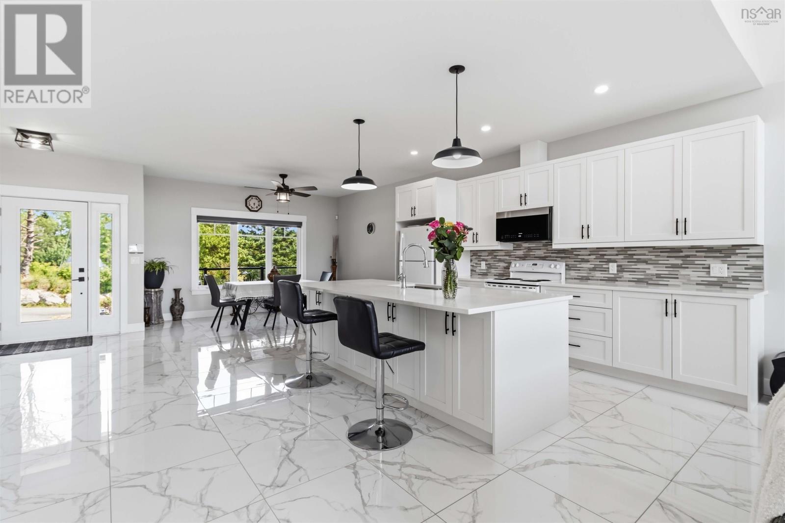 Residential in Tantallon 5