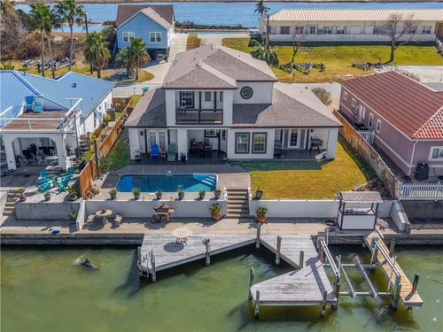 1050 S Bay St, Aransas Pass, TX, 78336-5817 | Card Image