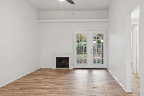 b-6803 Woodhue Dr, Austin, TX, 78745-5451 | Card Image