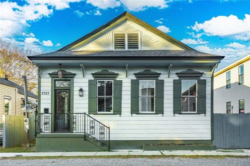 2727 Marais St, New Orleans, LA, 70117-7241 | Card Image