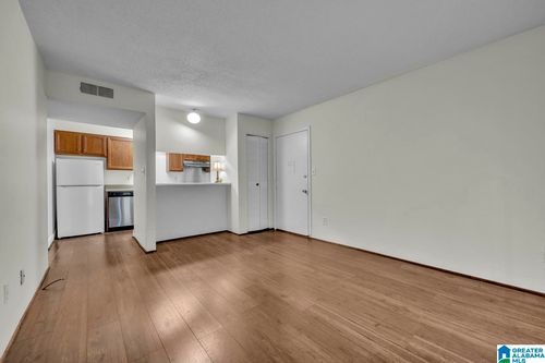 apt-e-411 Skyview Dr, BIRMINGHAM, AL, 35209-7605 | Card Image