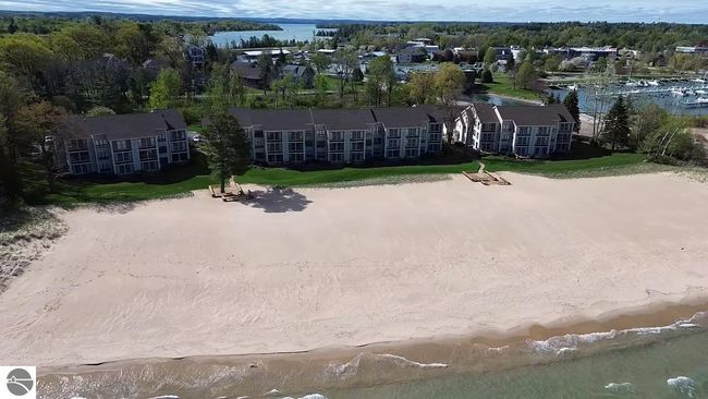 3 - 9200 N Bayshore Dr, House other with 1 bedrooms, 2 bathrooms and null parking in Elk Rapids MI | Image 30