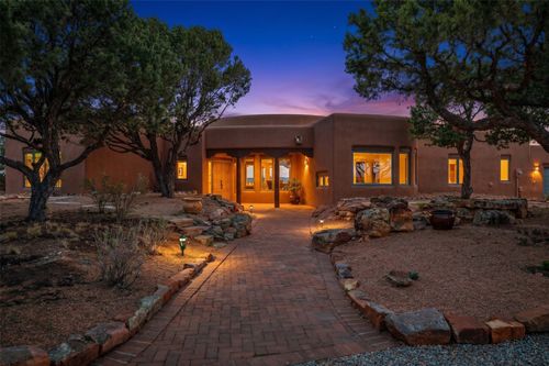 40 N Vuelta Herradura, Santa Fe, NM, 87506-1109 | Card Image