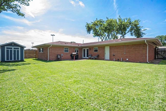 Large Backyard | Image 26