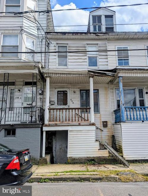 536 W Spruce St, MAHANOY CITY, PA, 17948-2427 | Card Image