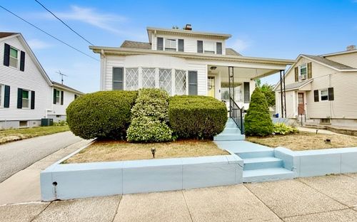 123 Ferris St, Pawtucket, RI, 02861-3454 | Card Image