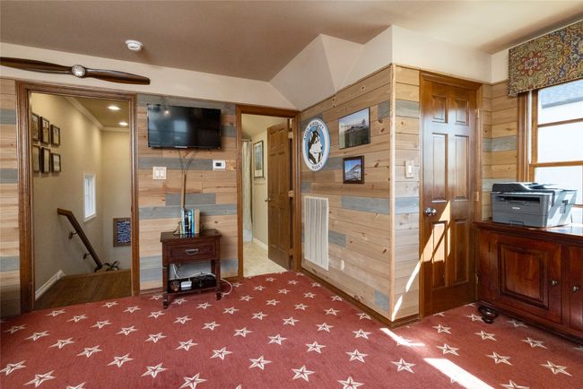 Bedroom, office or game room | Image 34