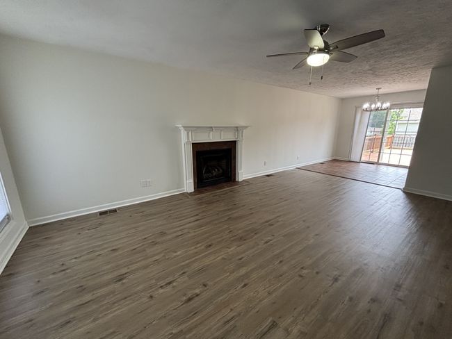 1041 Freedom Dr, House other with 4 bedrooms, 3 bathrooms and 2 parking in Clarksville TN | Image 4
