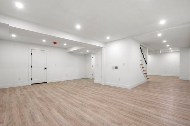 21 Jayne Rd, House other with 5 bedrooms, 4 bathrooms and 2 parking in Needham MA | Image 35