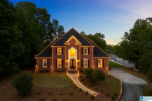 189 Highland Crest Pkwy, HOOVER, AL, 35226-4108 | Card Image