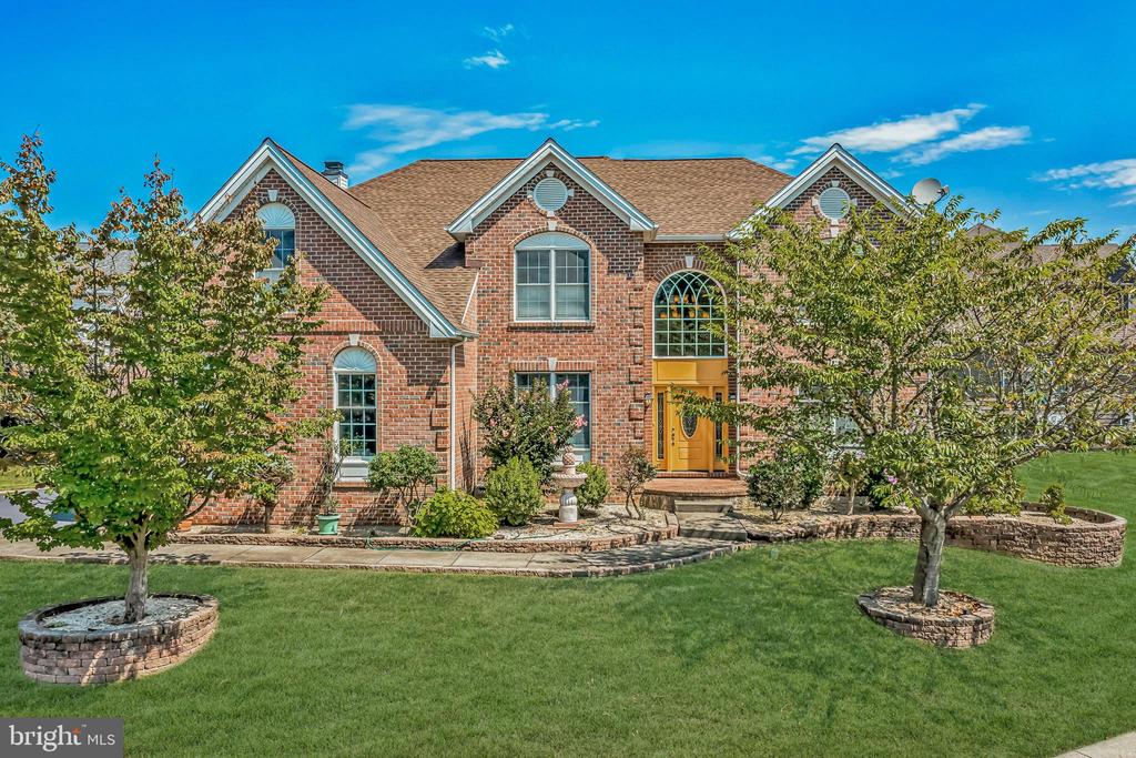 Benson Ln, Chester Springs, PA 19425