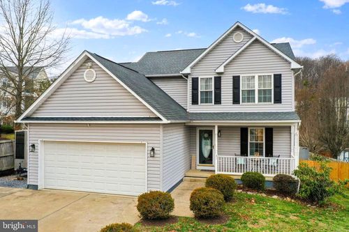 31 Westminster Dr, Front Royal, VA, 22630-3747 | Card Image