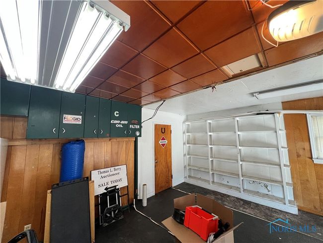 657 N Sandusky St, House other with 3 bedrooms, 2 bathrooms and 8 parking in Tiffin OH | Image 26