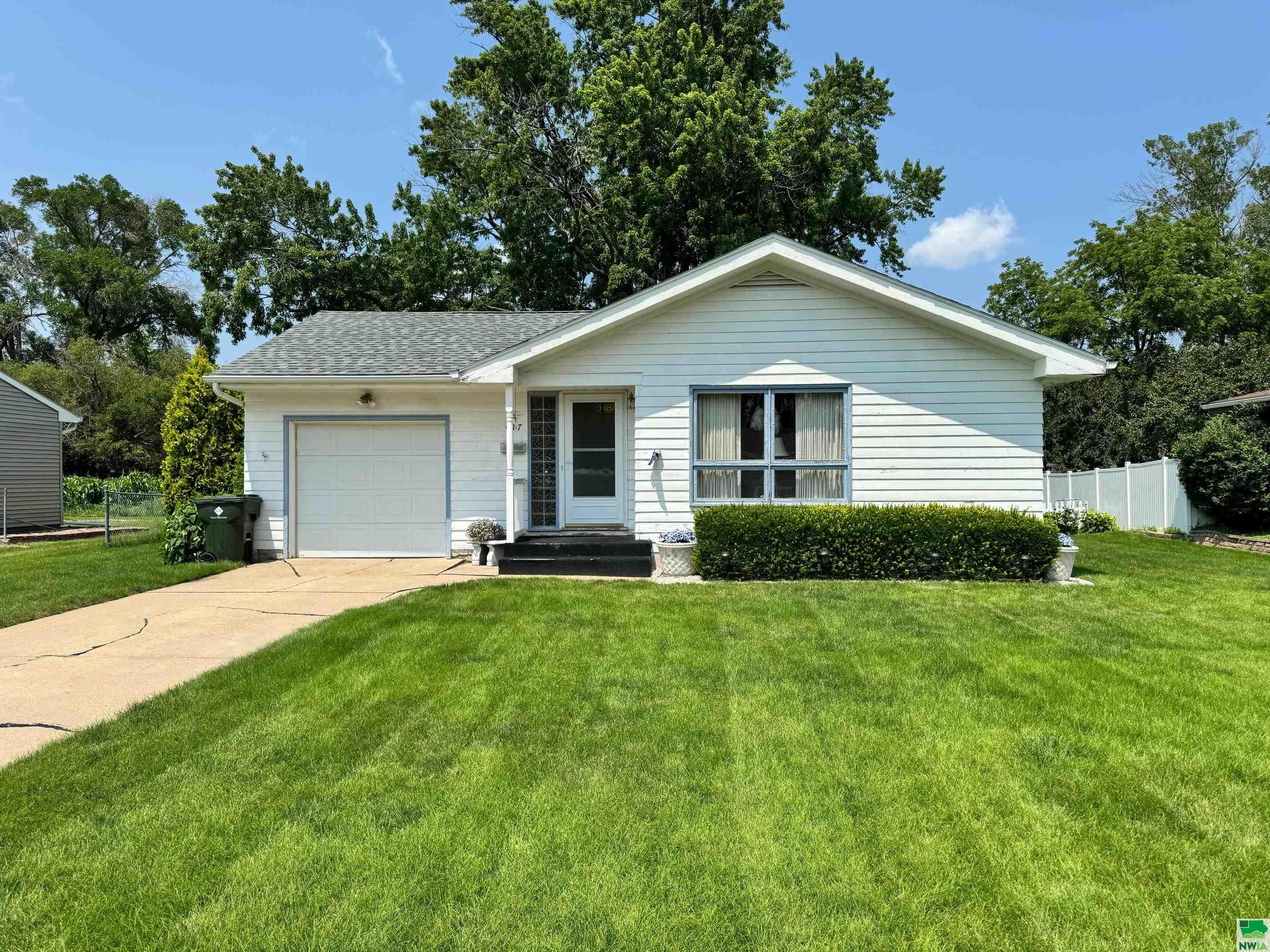 32nd St, South Sioux City, NE 68776