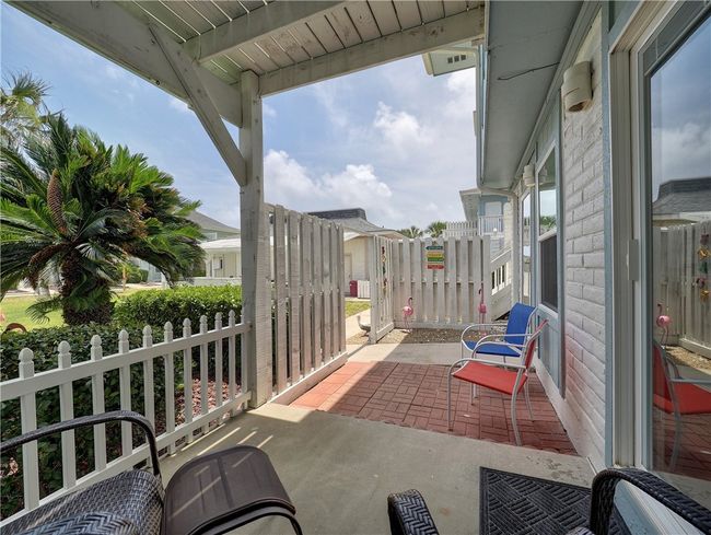 APT-133 - 4901 State Highway 361, Condo with 2 bedrooms, 2 bathrooms and null parking in Port Aransas TX | Image 4