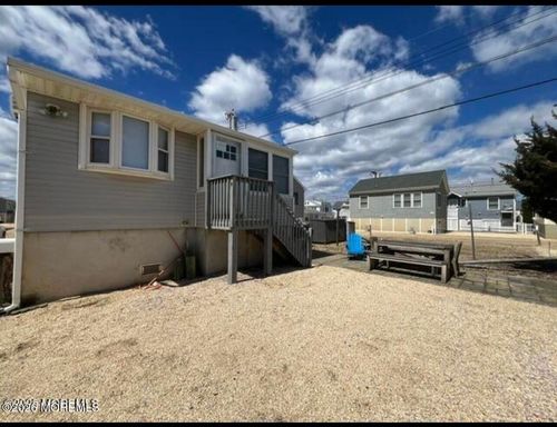 116 W Plover Way, Lavallette, NJ, 08735-1236 | Card Image