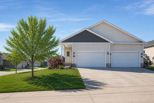 711 Dogwood Ln, Norwalk, IA, 50211-2231 | Card Image