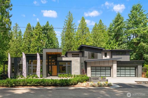 10230 Se 13th Pl, Bellevue, WA, 98004-6727 | Card Image