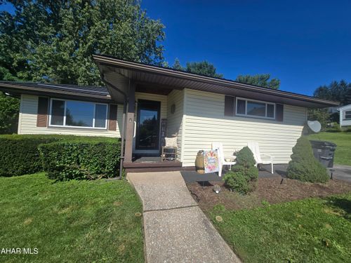 510 53rd St, Altoona, PA, 16602-1321 | Card Image