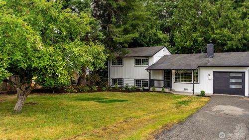 17615 33rd Pl W, Lynnwood, WA, 98037-7716 | Card Image