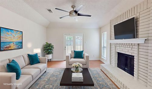 8205 April Ln, Watauga, TX, 76148-1107 | Card Image