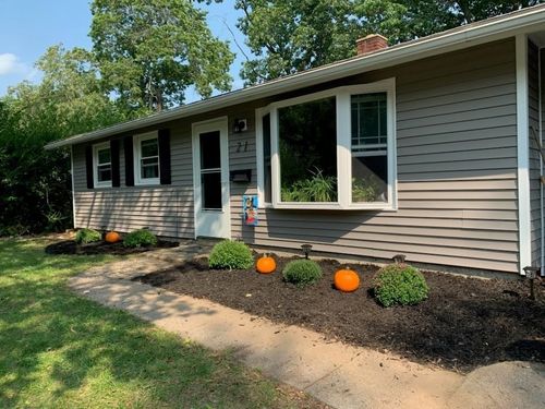 21 Ellen Rd, Brockton, MA, 02302-2528 | Card Image