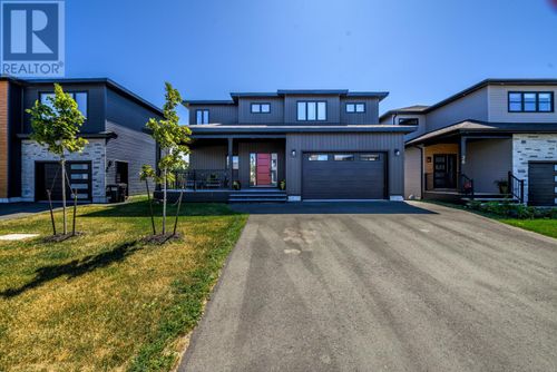 28 Gallipoli St, Saint Johns, NL, A1A0S4 | Card Image