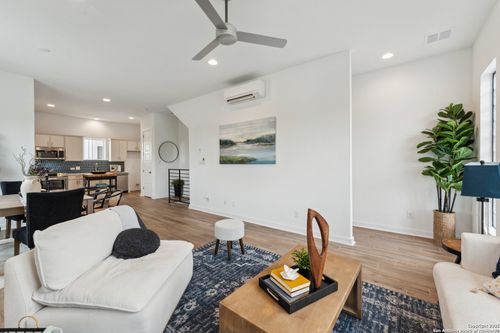 unit-302-1735 W Gramercy Pl, San Antonio, TX, 78201-5099 | Card Image