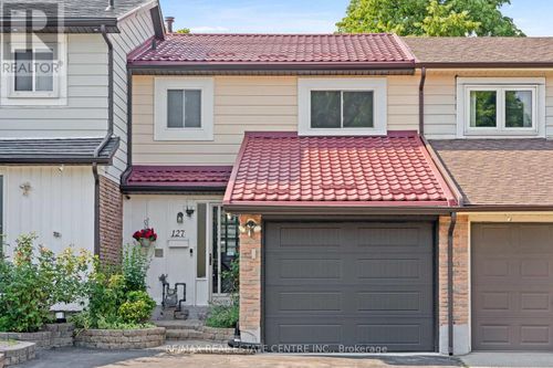 127 Lowry Square, Toronto (Malvern), ON, M1B1N7 | Card Image
