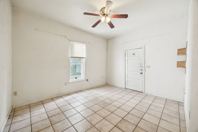909 E High St, House other with 3 bedrooms, 1 bathrooms and null parking in Terrell TX | Image 10