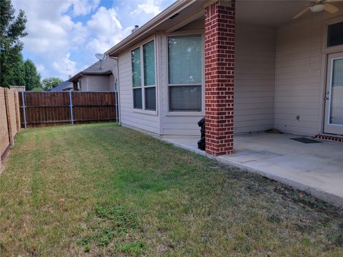 508 Hummingbird Dr, Little Elm, TX, 75068-8513 | Card Image