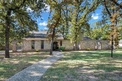 2012 Hollyhill Ln, Denton, TX, 76205-8258 | Card Image